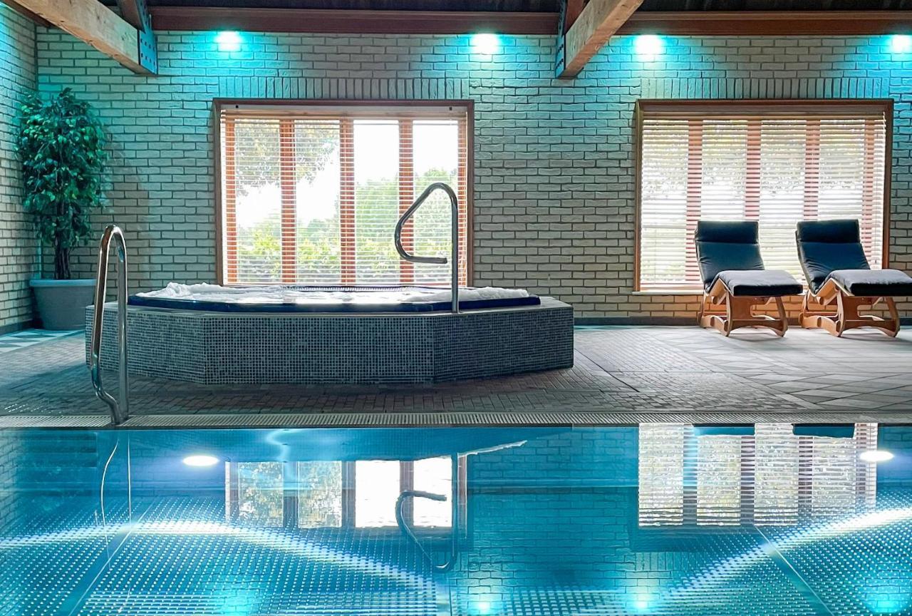 Oak Boutique Lodge Includes Hot Tub Air Con & Dog Йорк Экстерьер фото